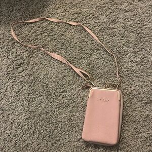 pink wallet